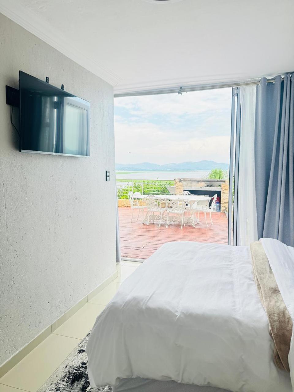 The Holiday House Harties Хартбееспоорт Екстериор снимка